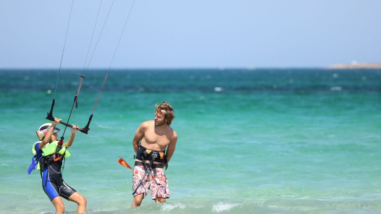 Kitesurf Hyères : les secrets d’entraînement du pôle espoirs que les écoles ne vous racontent pas